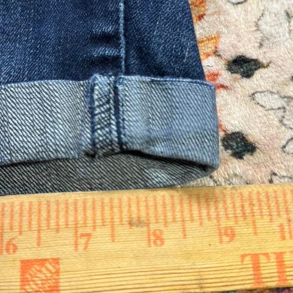 Aeropostale Womens Blue Denim Mini Shorts Y2K Low Rise Cuffed Dark Wash Size 0 - Picture 6 of 7